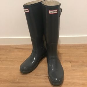Hunter Classic Tall Gloss Rain Boots